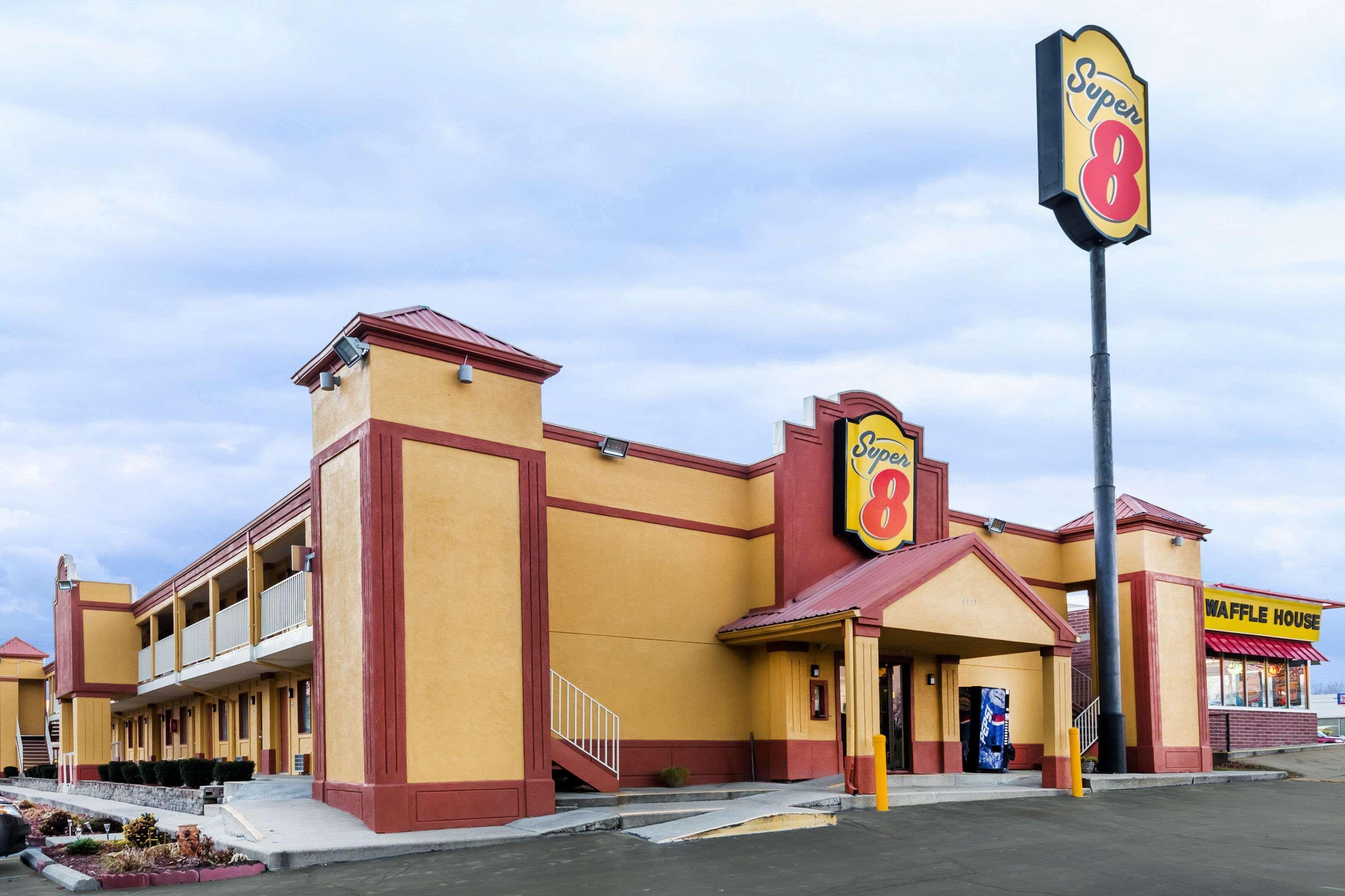 Super 8 By Wyndham Indianapolis-Southport Rd Motel Buitenkant foto