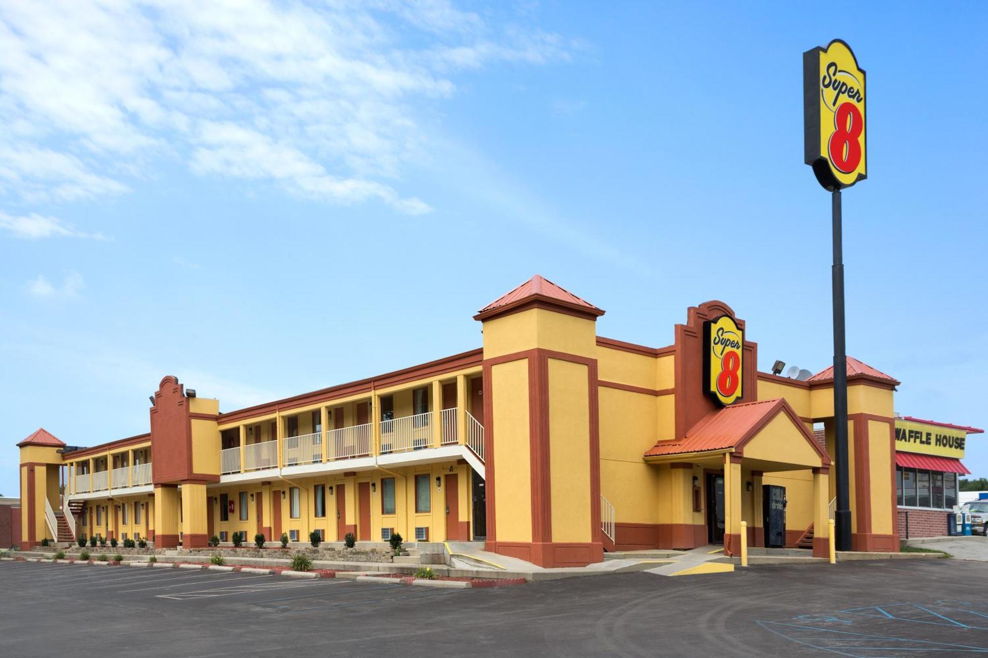 Super 8 By Wyndham Indianapolis-Southport Rd Motel Buitenkant foto